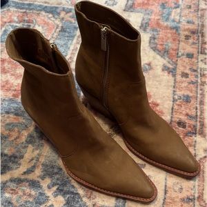 Dolce Vita size 7.5 ankle booties. Never worn.